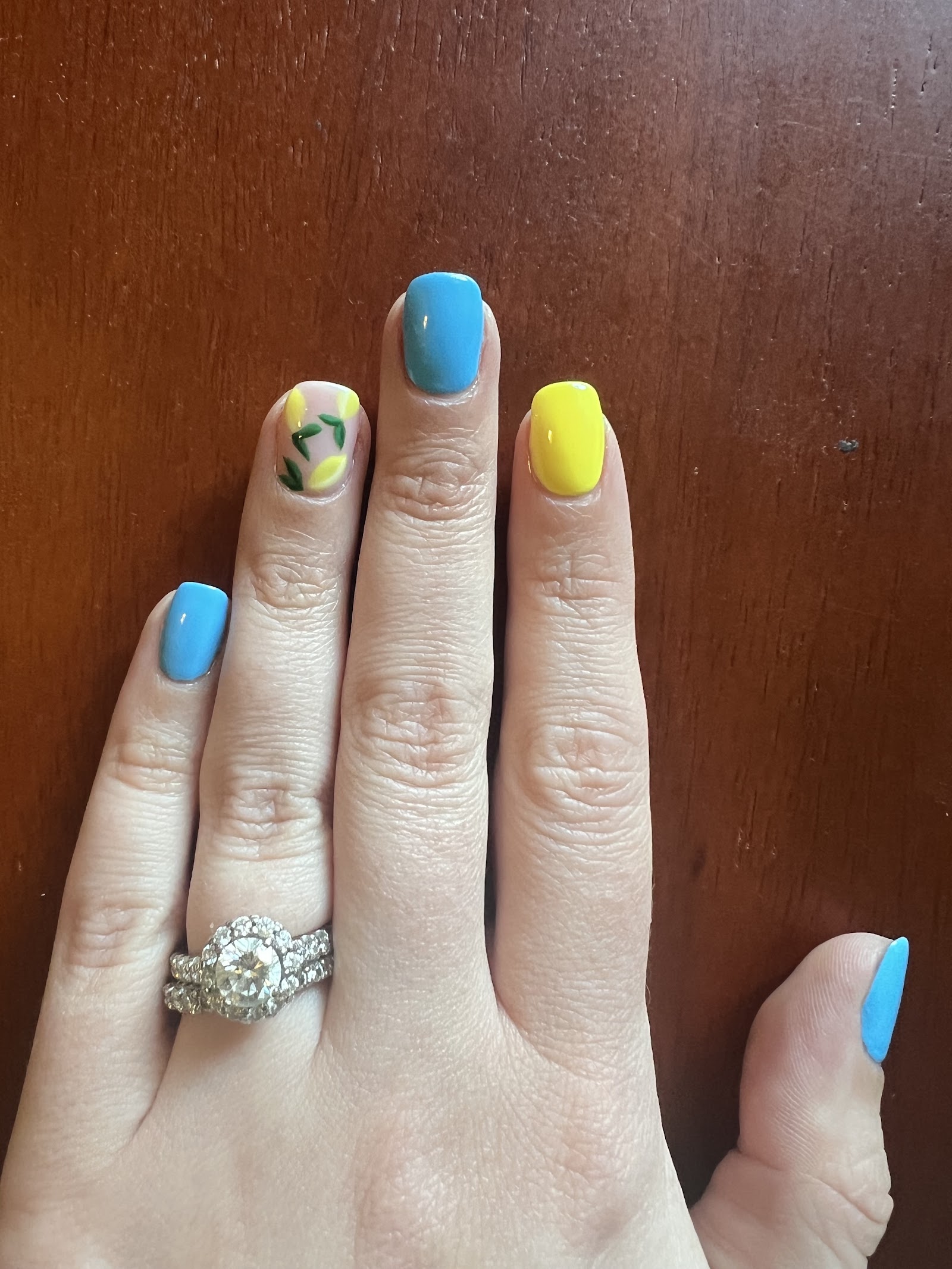 LUXE Nails & Spa nail photo 4